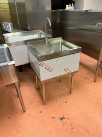 Stainless steel Utility sinks. Laundry sinks. restaurant Sinks