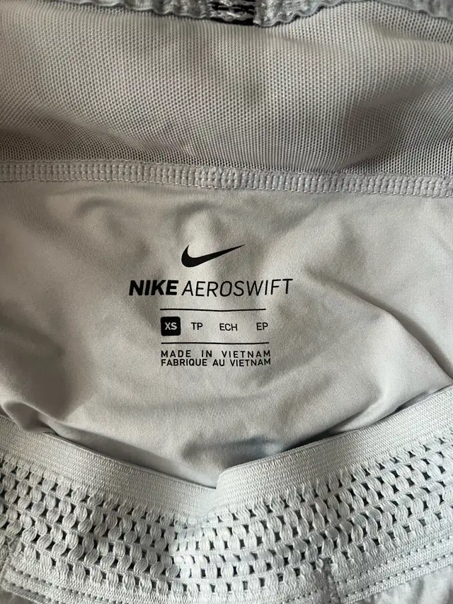 Nike shorts  in Women's - Bottoms in City of Toronto - Image 4