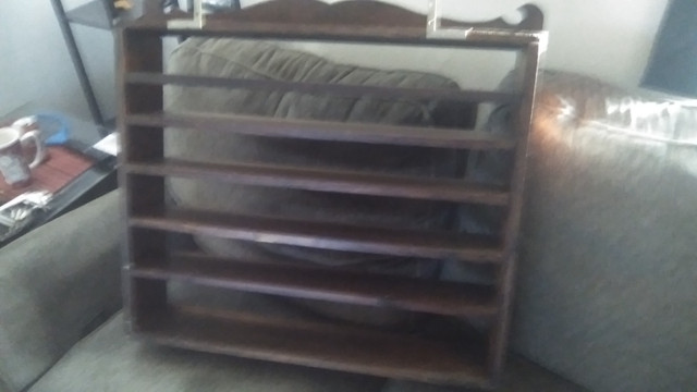 shelf rack in Bookcases & Shelving Units in St. Catharines