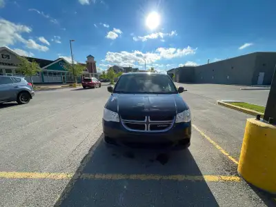 Hello. I’m selling my 2016 Dodge Caravan sxt. 350,000 km on it. I’m the 2nd owner. All kilometres dr...