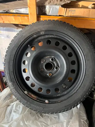 4 Winter tires Michelin used one years with steel rims, like new ones