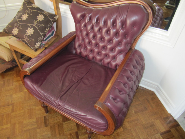 3pc Italian Top Grain Leather Sofa & Chairs Mint Condition C1973 in Couches & Futons in Mississauga / Peel Region - Image 3