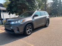 2018 Toyota Highlander LE AWD with low miles and very clean