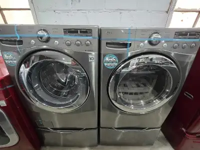 OAKVILLE! - WOW LG 27" Stainless Steel Frontload Washer Dryer W/, View more