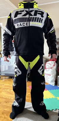 Habit de motoneige FXR snowmobile suit