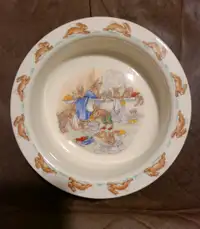 Bunnykins bone china child's bowl
Royal Doulton - Peter Rabbit