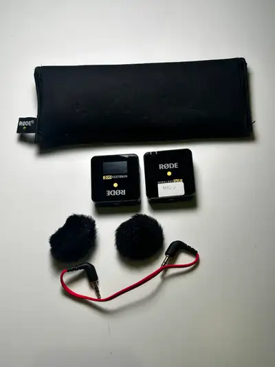 Rode Microphones Wireless GO II Dual Channel Wireless Mic System, View more