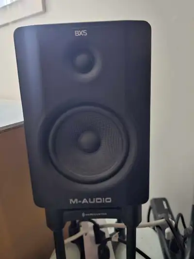 M-Audio air 192 4 audio interface and M-Audio bx5 d2 Studio spea, View more