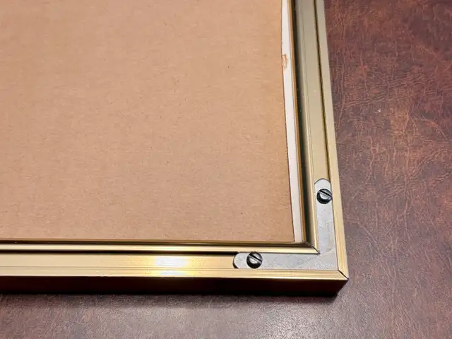 Vintage Gold Tone Glass Front Picture Frame Home Decor in Arts & Collectibles in Calgary - Image 7