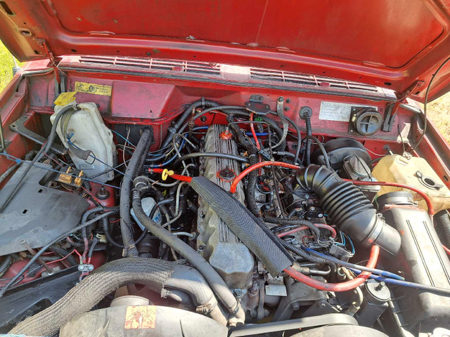 1989 jeep cherokee in Cars & Trucks in Prince George - Image 2