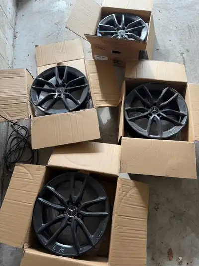 Set of OEM wheels for C43. - Powder coated black - Condition as pictured (good condition, just dusty...