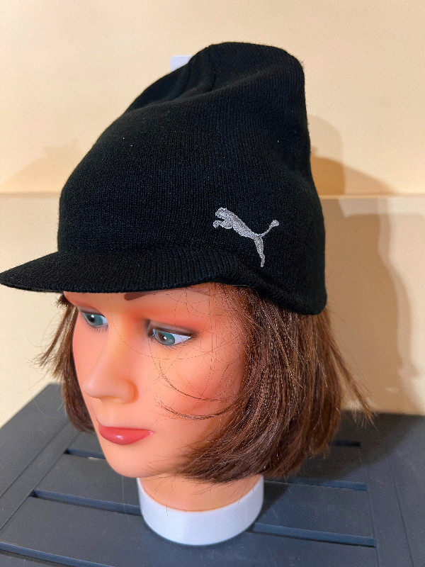 Men’s Winter Hat in Men's in St. Catharines