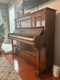 FREE Antique Piano