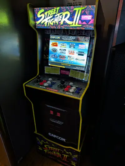 Street Fighter 2 Legacy with Light up Marque and Riser
