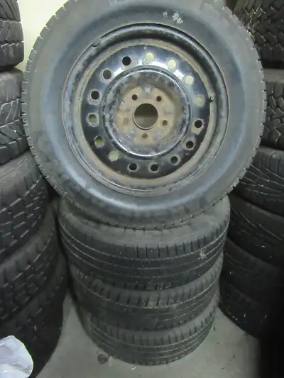 MICHELIN 5 BOLT STEEL RIMS WINTER TIRES. NICE SHAPE
