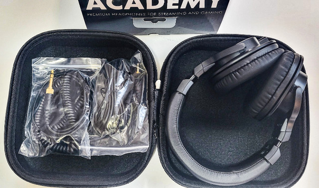 512 AUDIO Academy Studio Monitor Headphones dans Haut-parleurs, écouteurs et micros  à Ville de Montréal - Image 2