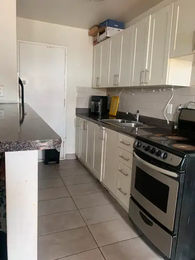 Toronto: Short-term rental (Jul 28th to Oct 24th), View more