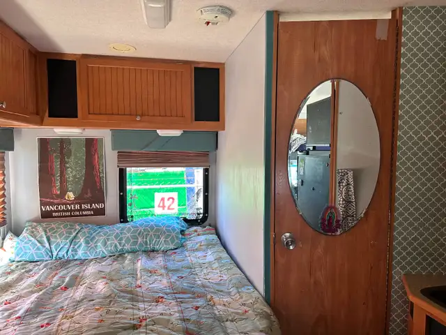 2007 Winnebago Itasca in RVs & Motorhomes in Victoria - Image 7