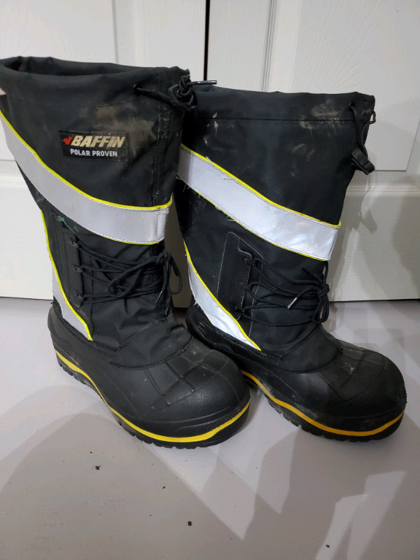 Baffin winter boots size 10 in Men's Shoes in Calgary