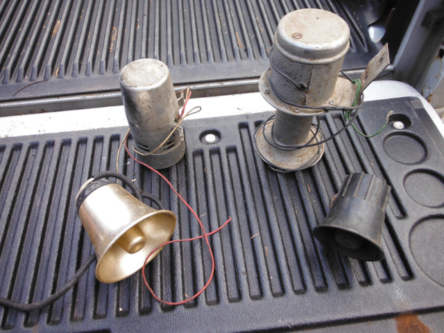 Vintage Klaxon Horn - Ahooga Horn & PA Speakers For Car or Truck in Other Parts & Accessories in Markham / York Region - Image 2