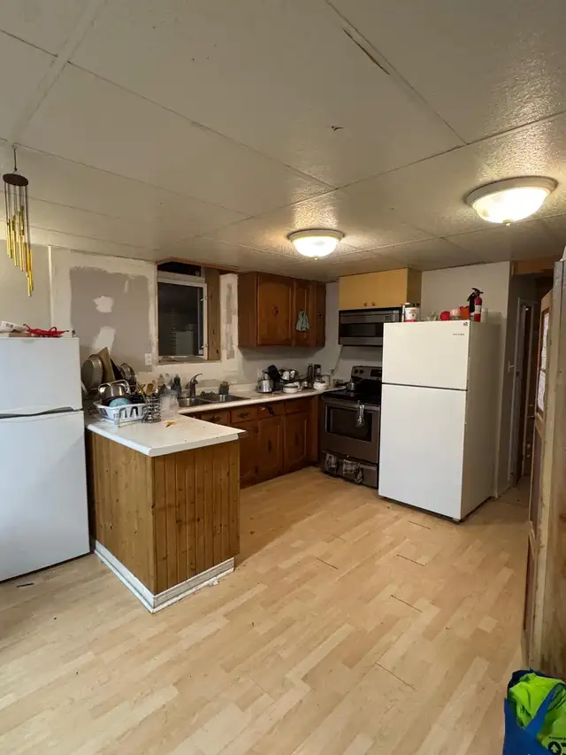 Basement room for rent  in Room Rentals & Roommates in Peterborough - Image 9