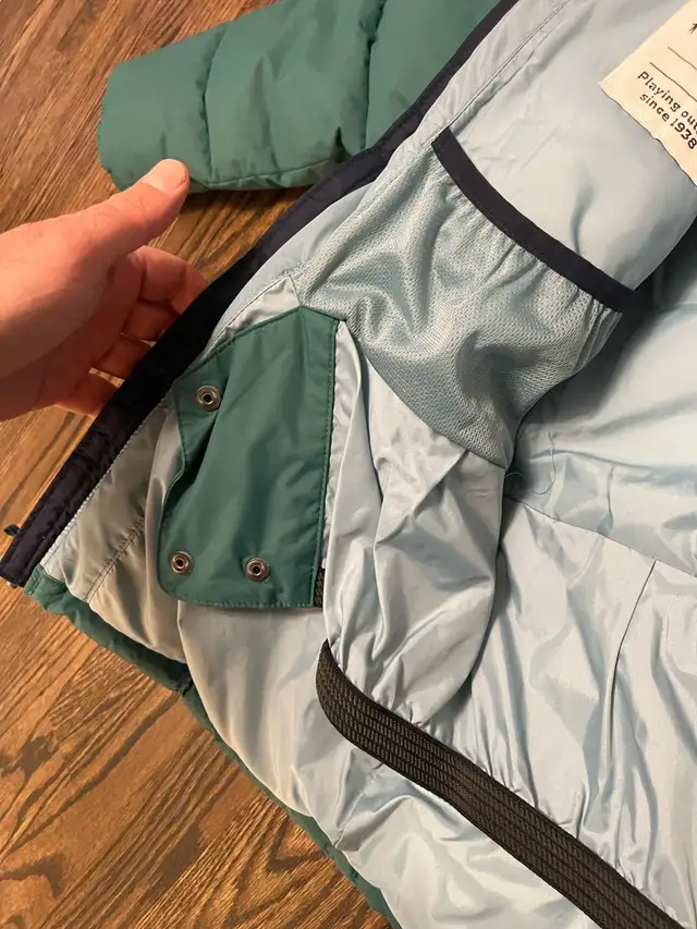 Columbia Jacket in Kids & Youth in Ottawa - Image 4