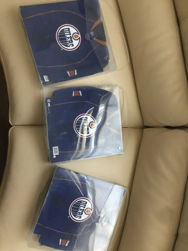 Oilers binders and extras $9 each63749433898755120