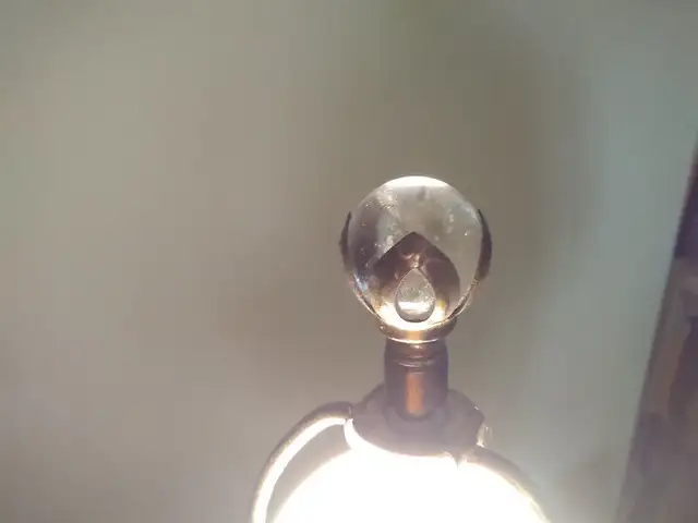 REDUCED Vintage Swing Arm Floor Lamp, Green and Brass in Indoor Lighting & Fans in Kawartha Lakes - Image 7