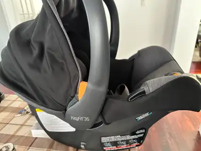 Chicco Keyfit 35 infant car seat with base, View more