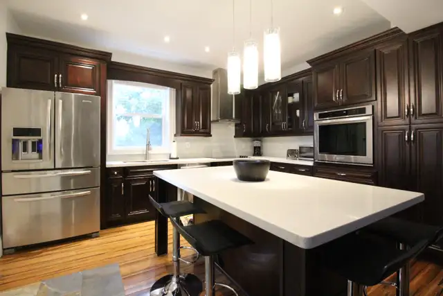 Luxury 2-Bedroom Apartment for Rent – The Beaches, Toronto in Long Term Rentals in City of Toronto - Image 2