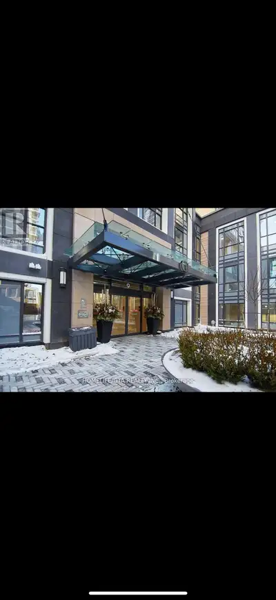 beautiful one bedroom condo Bloor and Islington!