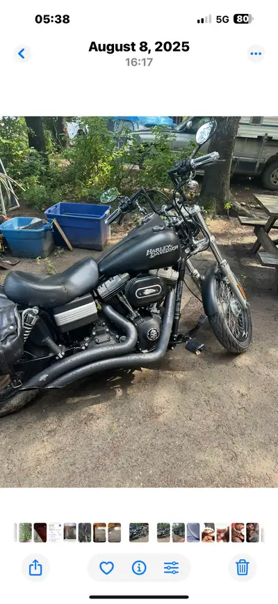 2011 1600 dyna 56k km everything works beautiful bike . Come check it out . Bring mechanic it’s imma...