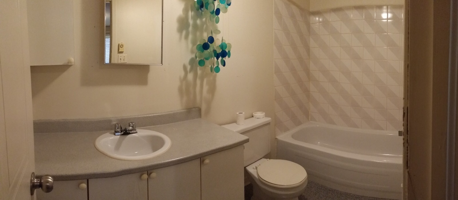 GRAND 4 1/2 À LOUER - SPACIOUS 4 1/2 FOR RENT - TÉTREAULTVILLE — photo 2
