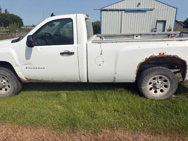 2011 Chev half ton