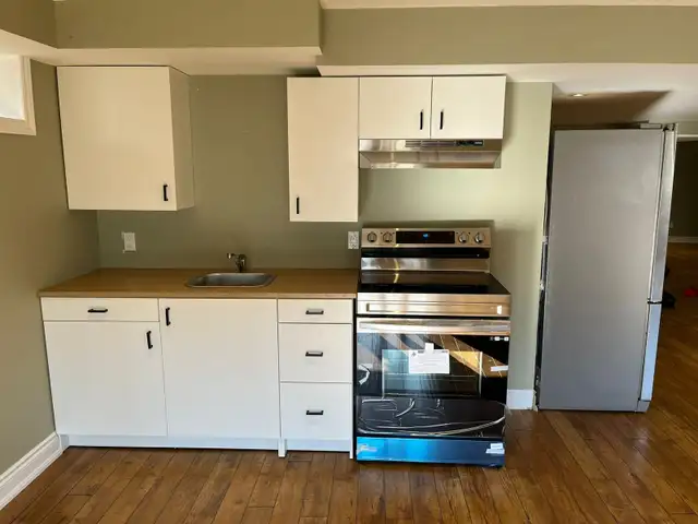 Huge Walkout furnished basement for rent in North Oshawa!62865716627842123