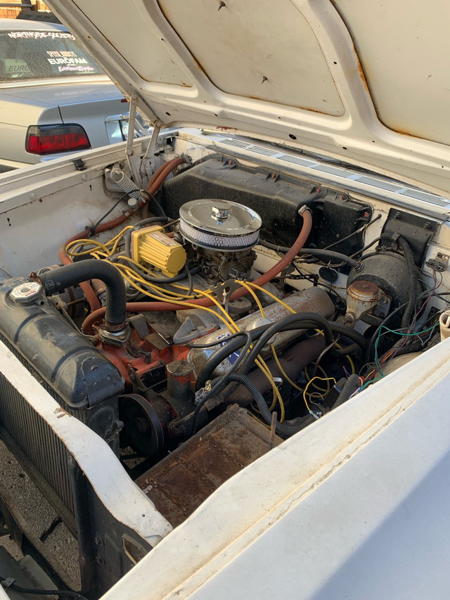 1964 Chrysler New Yorker  in Classic Cars in Edmonton - Image 4