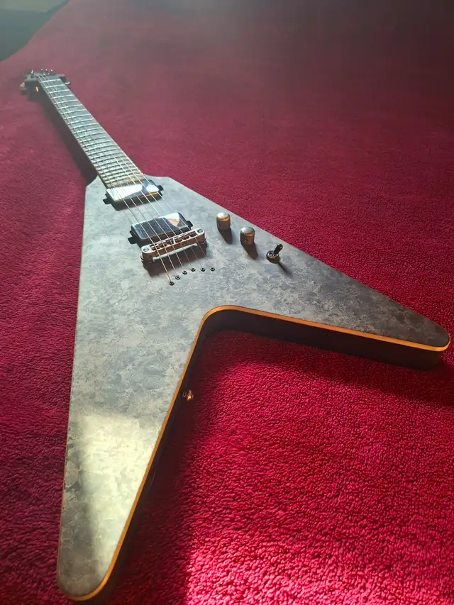 Schecter V-1 Juan of the Dead signature model in Guitars in London - Image 3