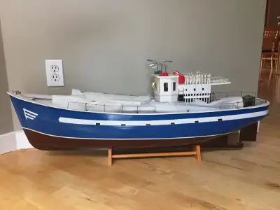 Wooden Model Fishing Trawler Boat Details: Length overall: 40in Height: 14in Width: 10in Made of sol...