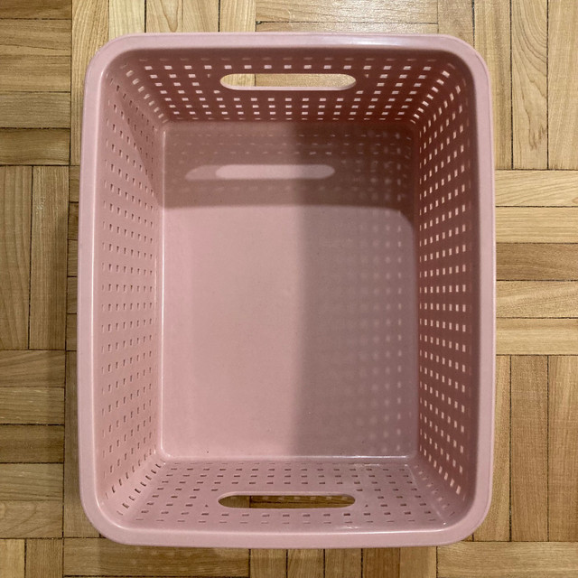 Paniers de Rangement Rose Plastique Pink Plastic Storage Baskets dans Rangement et organisation  à Ville de Montréal - Image 2