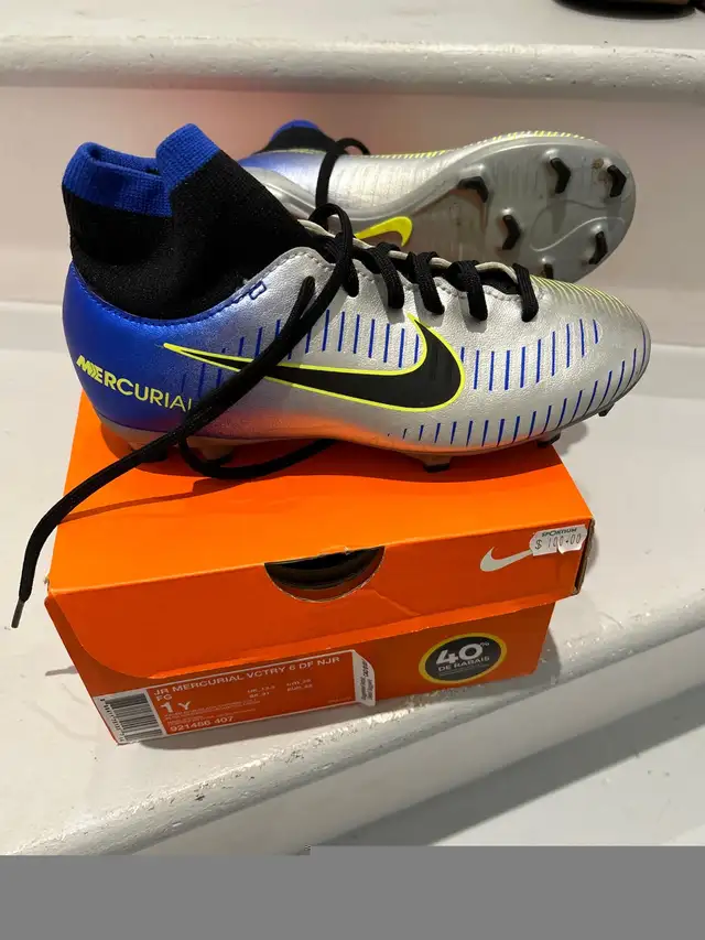 Adidas cleats size 165397881749379121