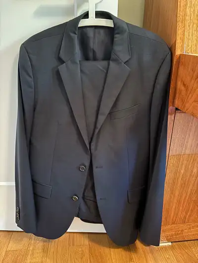 Hugo Boss men’s suit, View more