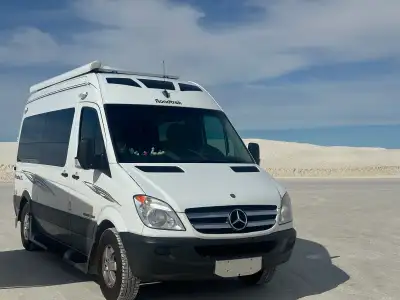 Rare! En excellente condition 189400km Sprinter Diesel ⛽️ Roadtrek SS Agile 2013. Quelle belle façon...