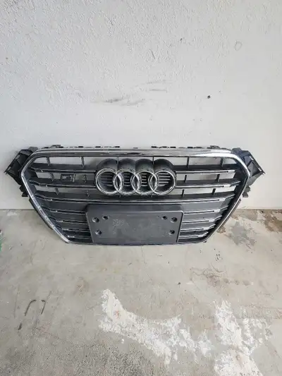 2013 Audi S4 B8.5 Front grill. Excellent shape, No broken Clips, tabs