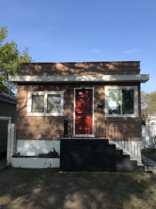 3 Bedroom Full House Near Bedford and Other Schools Oct 1st Long