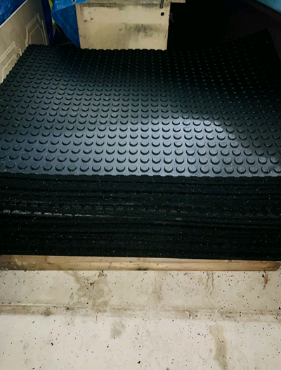 HEAVY DUTY RUBBER MATS IDEAL FOR GYM, GARAGE, BASEMENT, YOGA STUDIO 3x4 feet each covers 12 square f...
