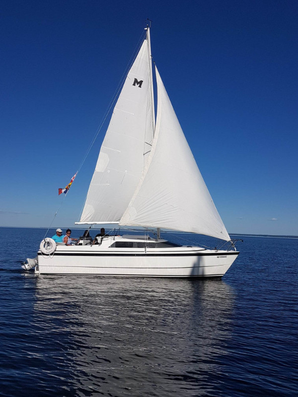 macgregor 26 ft sailboat