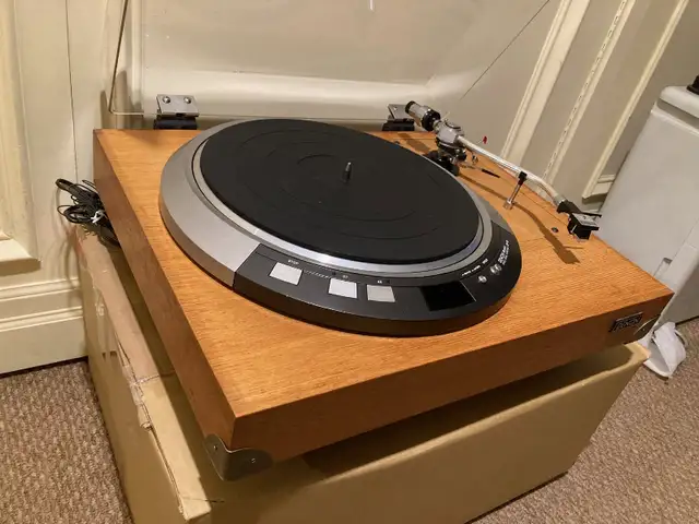Denon DP-80 top model turntable with Technics EPA-99 tonearm in Stereo Systems & Home Theatre in Mississauga / Peel Region - Image 6