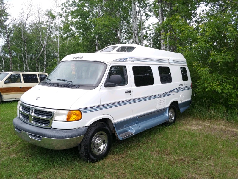 2000 Roadtrek 190 Versatile Camper Van RVs & Motorhomes Winnipeg