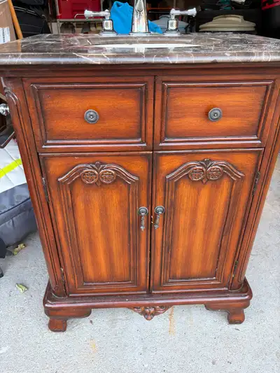 Used Vanity 24 inch with countertop, View more