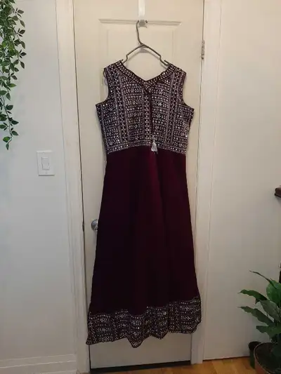 XL Brand New Never Worn Purple Embellished Sleeveless Maxi Dress, View more